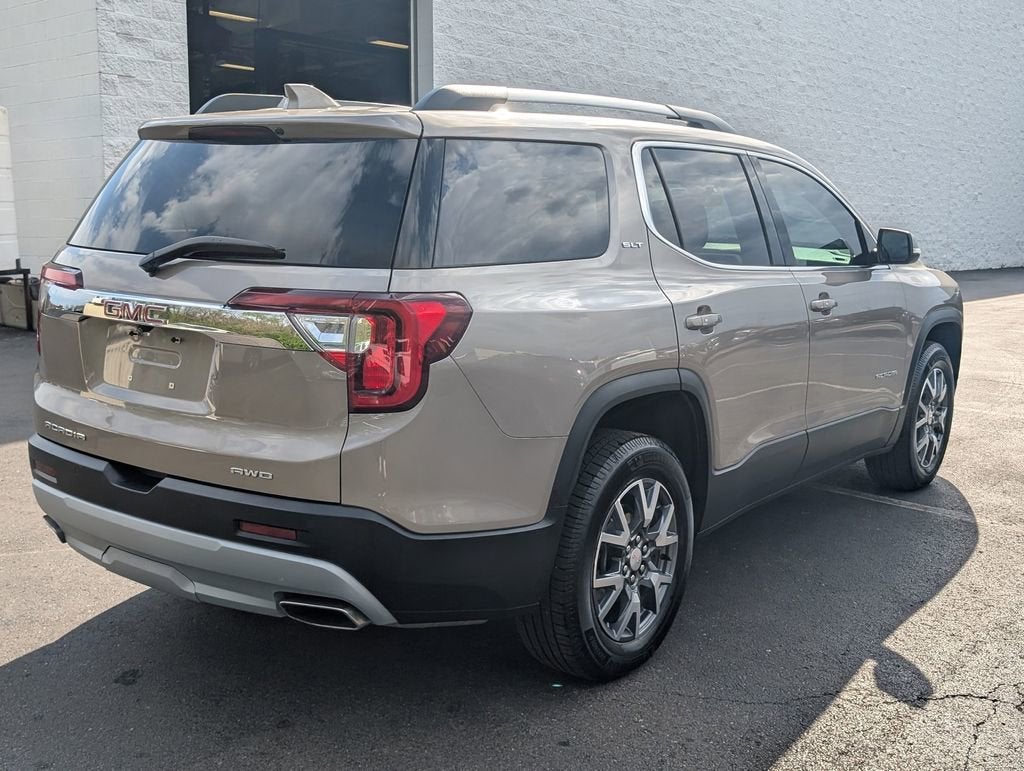 2023 GMC Acadia SLT
