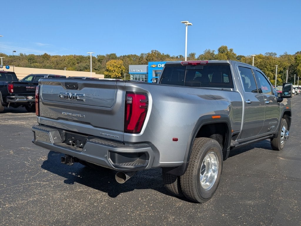2026 GMC Sierra 3500 HD Denali Ultimate DRW