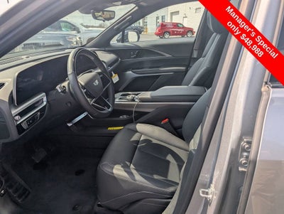 2025 Cadillac LYRIQ Luxury 3