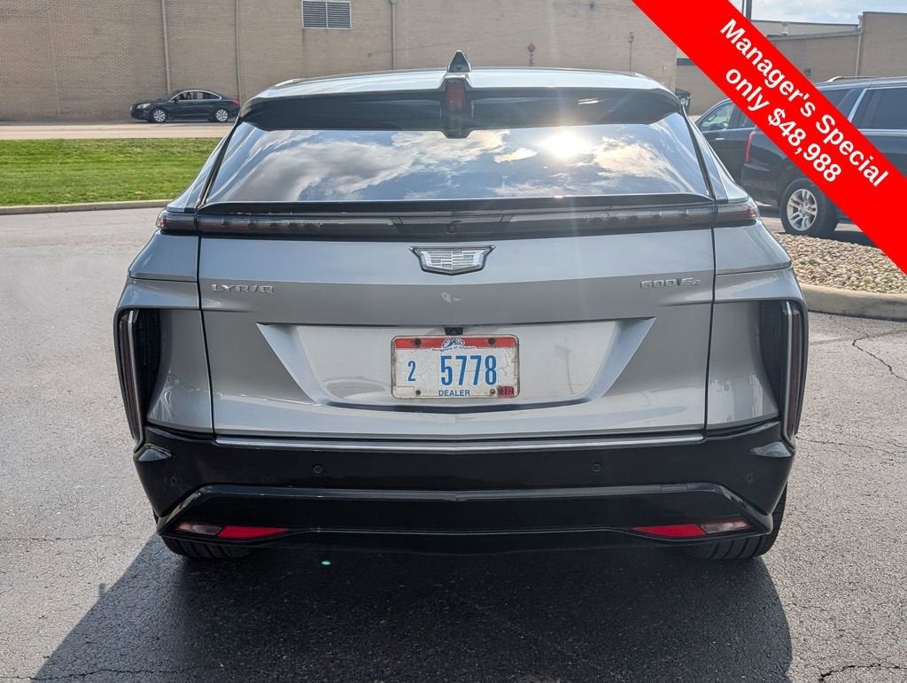 2025 Cadillac LYRIQ Luxury 3