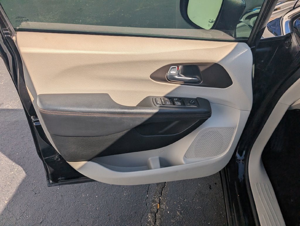 2018 Chrysler Pacifica Touring