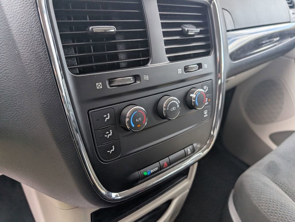 2016 Dodge Grand Caravan American Value Pkg