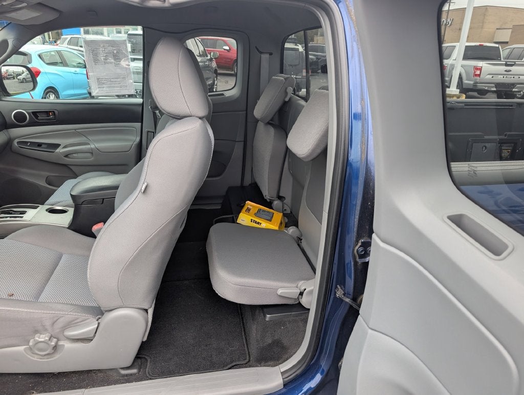 2014 Toyota Tacoma Base