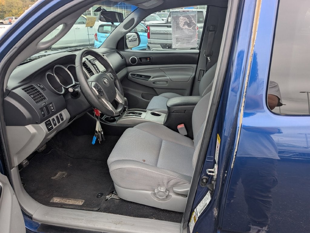2014 Toyota Tacoma Base