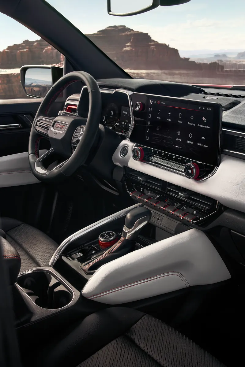 2026 GMC Canyon infotainment system at Coughlin Buick GMC of Chillicothe in Chillicothe OH
